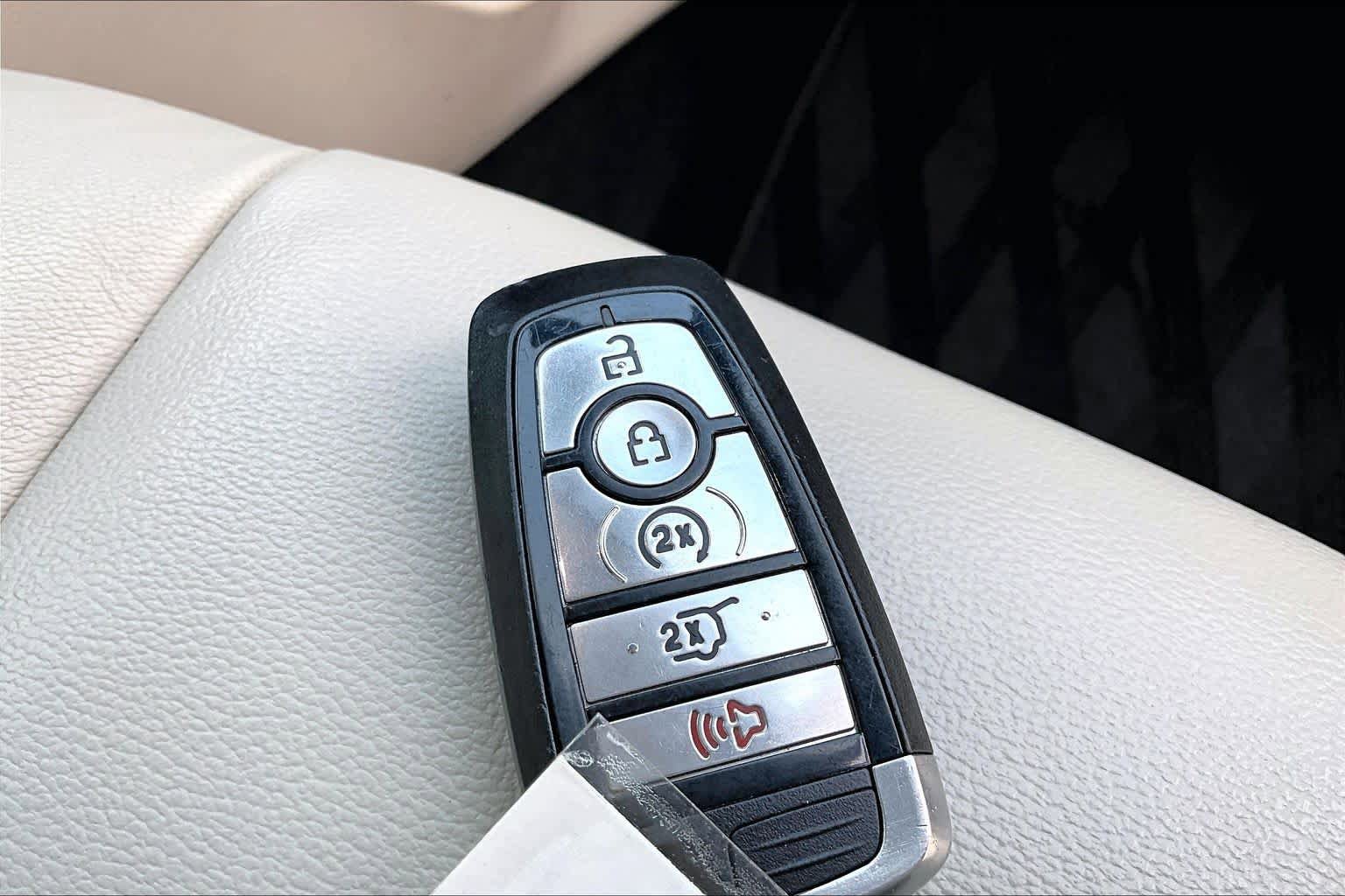 Certified 2021 Ford Edge Titanium FWD image 15