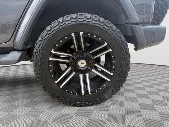 Used 2020 Jeep Wrangler Unlimited Sahara w/ Uconnect 4C Nav & Sound Group AWD/4WD image 10