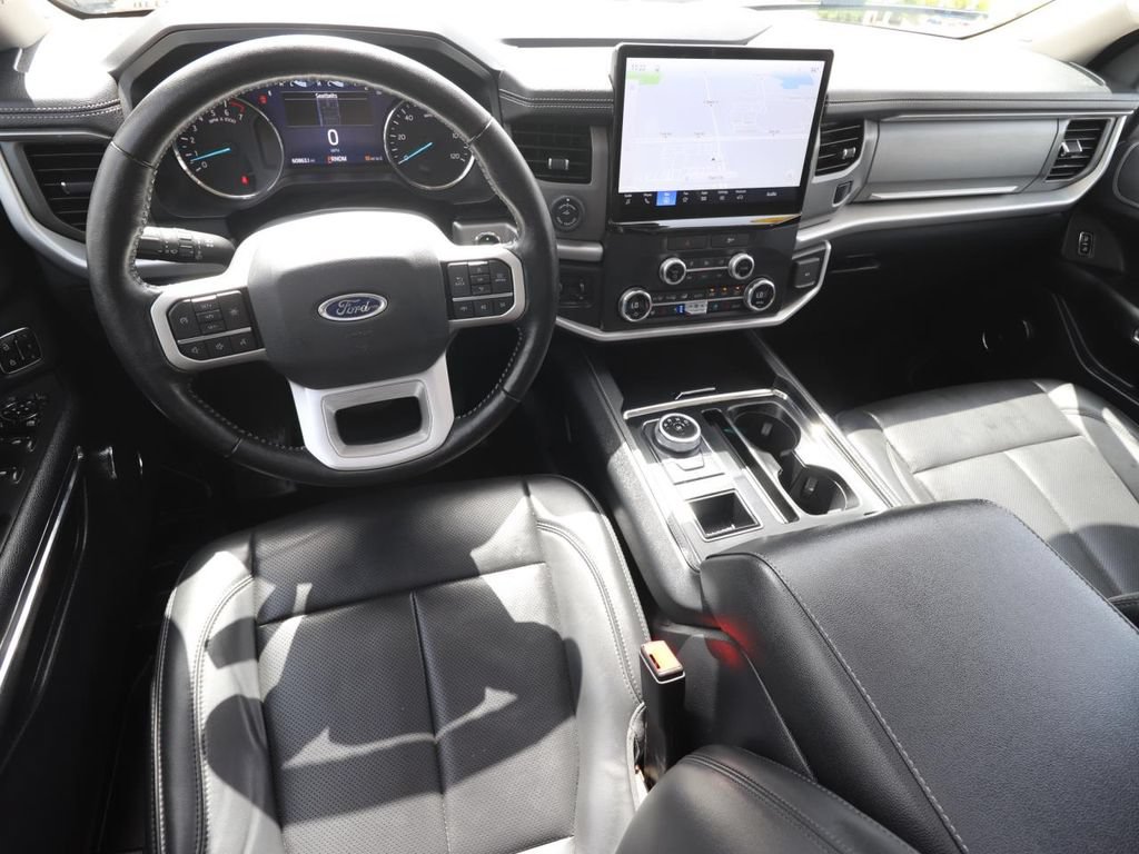 Certified 2022 Ford Expedition XLT RWD image 9