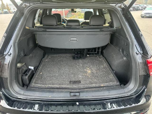 Used 2024 Volkswagen Tiguan SE R-Line image 32