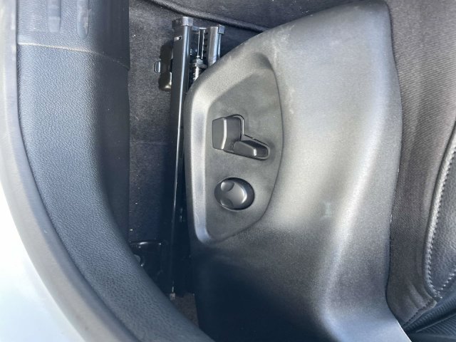 Used 2023 Jeep Compass Latitude w/ Sun and Sound Group AWD/4WD image 27