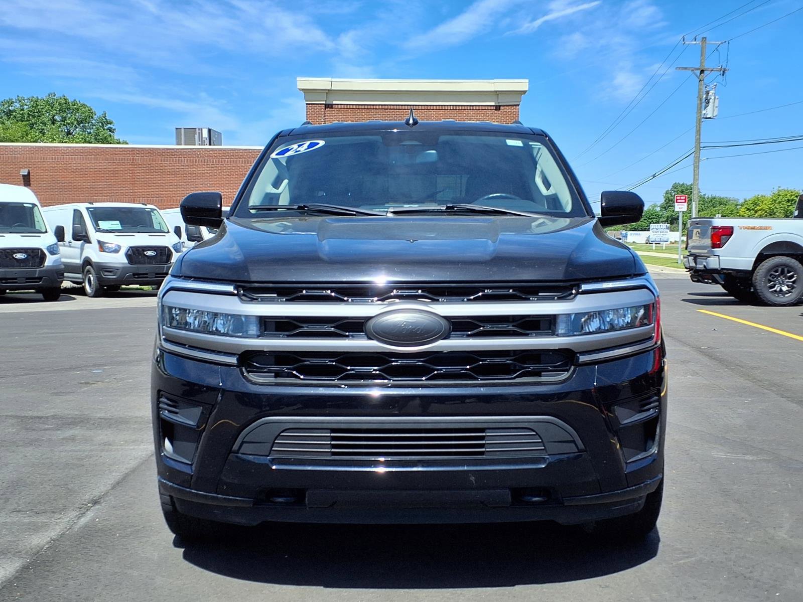 Certified 2023 Ford Expedition Max XLT AWD/4WD image 2