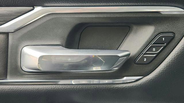 Used 2024 RAM 1500 Laramie image 24