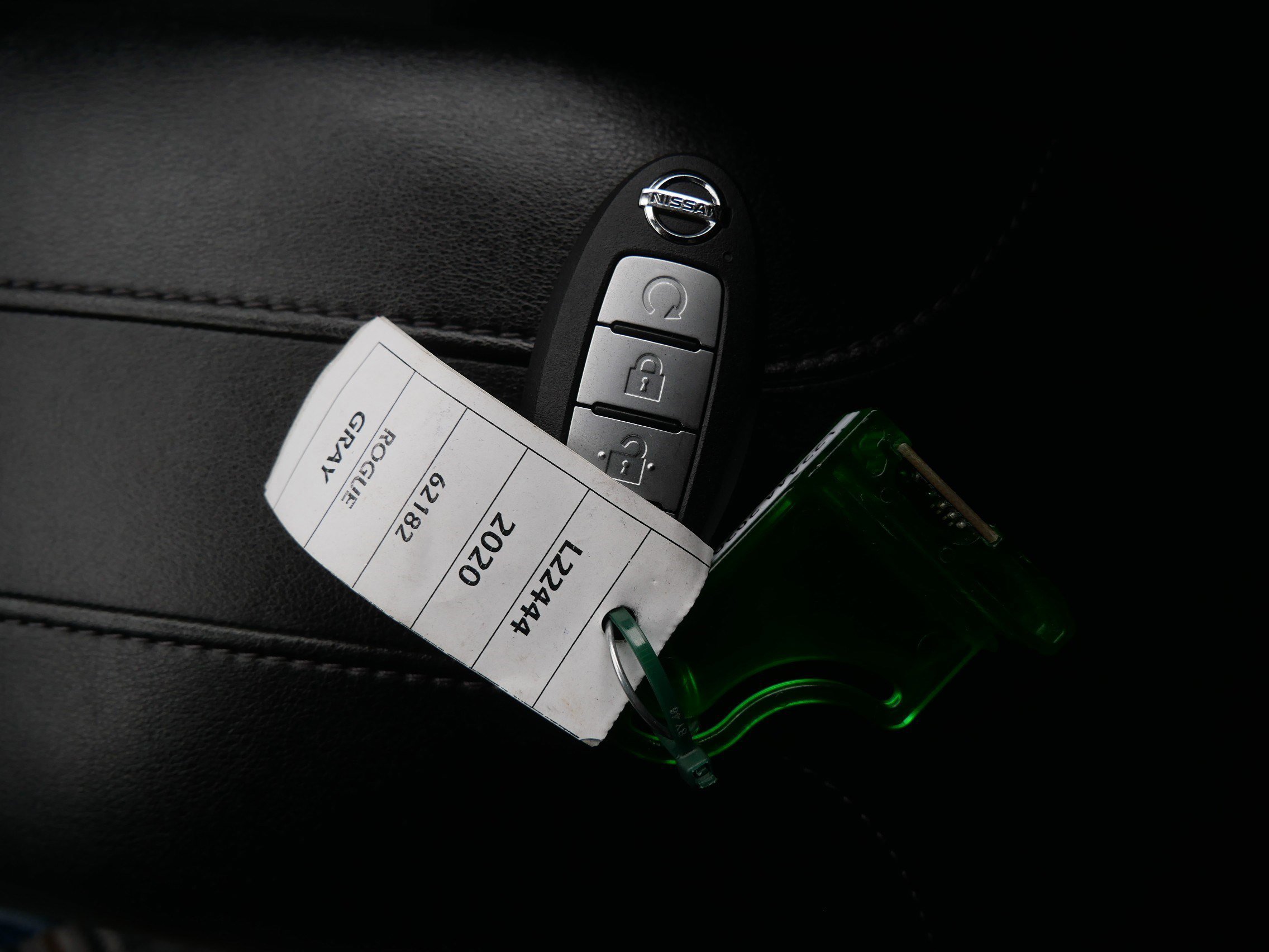 Used 2020 Nissan Rogue S image 34