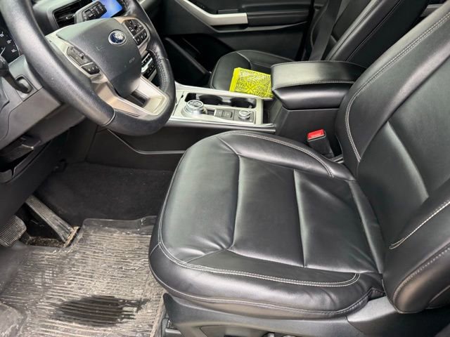 Certified 2023 Ford Explorer XLT w/ Equipment Group 202A image 14