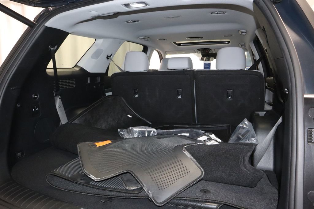 Used 2024 Hyundai Palisade SEL FWD image 17