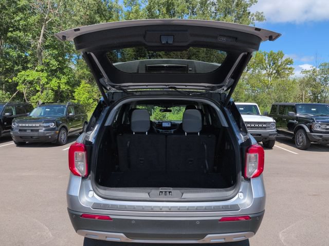 Certified 2023 Ford Explorer XLT w/ Equipment Group 202A AWD/4WD image 18