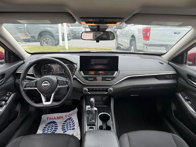 Used 2023 Nissan Altima 2.5 SV w/ SV Premium Package FWD image 15