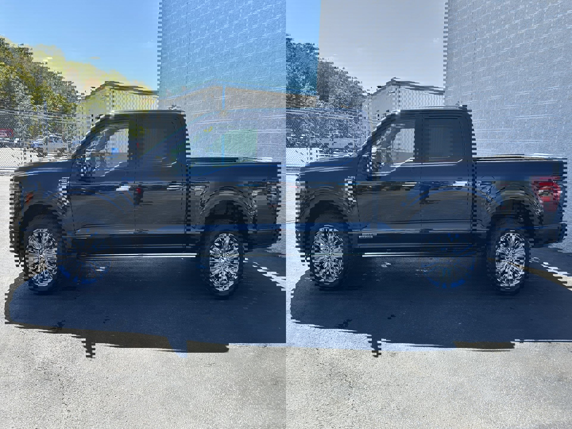 Certified 2024 Ford F150 Platinum w/ Equipment Group 703A Plus image 4