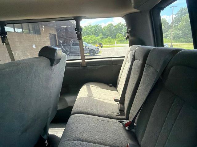 Used 2024 GMC Savana 3500 LS RWD image 15