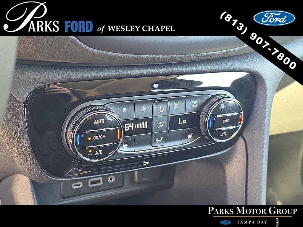 Used 2022 Buick Encore GX Essence w/ Advanced Technology Package image 24