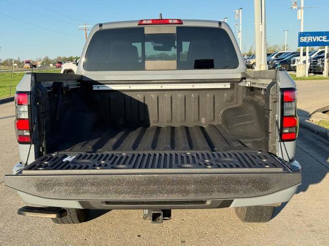 Used 2023 Nissan Frontier PRO-4X w/ Pro-4X Premium Package AWD/4WD image 6