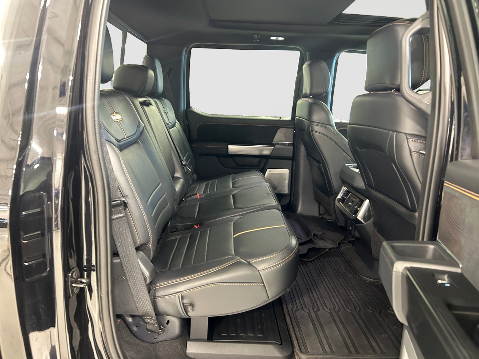 Certified 2024 Ford F350 Platinum AWD/4WD image 20