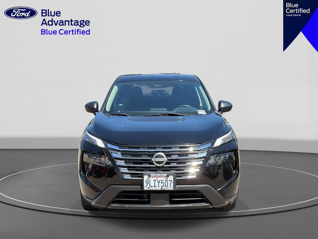 Used 2024 Nissan Rogue S FWD image 3