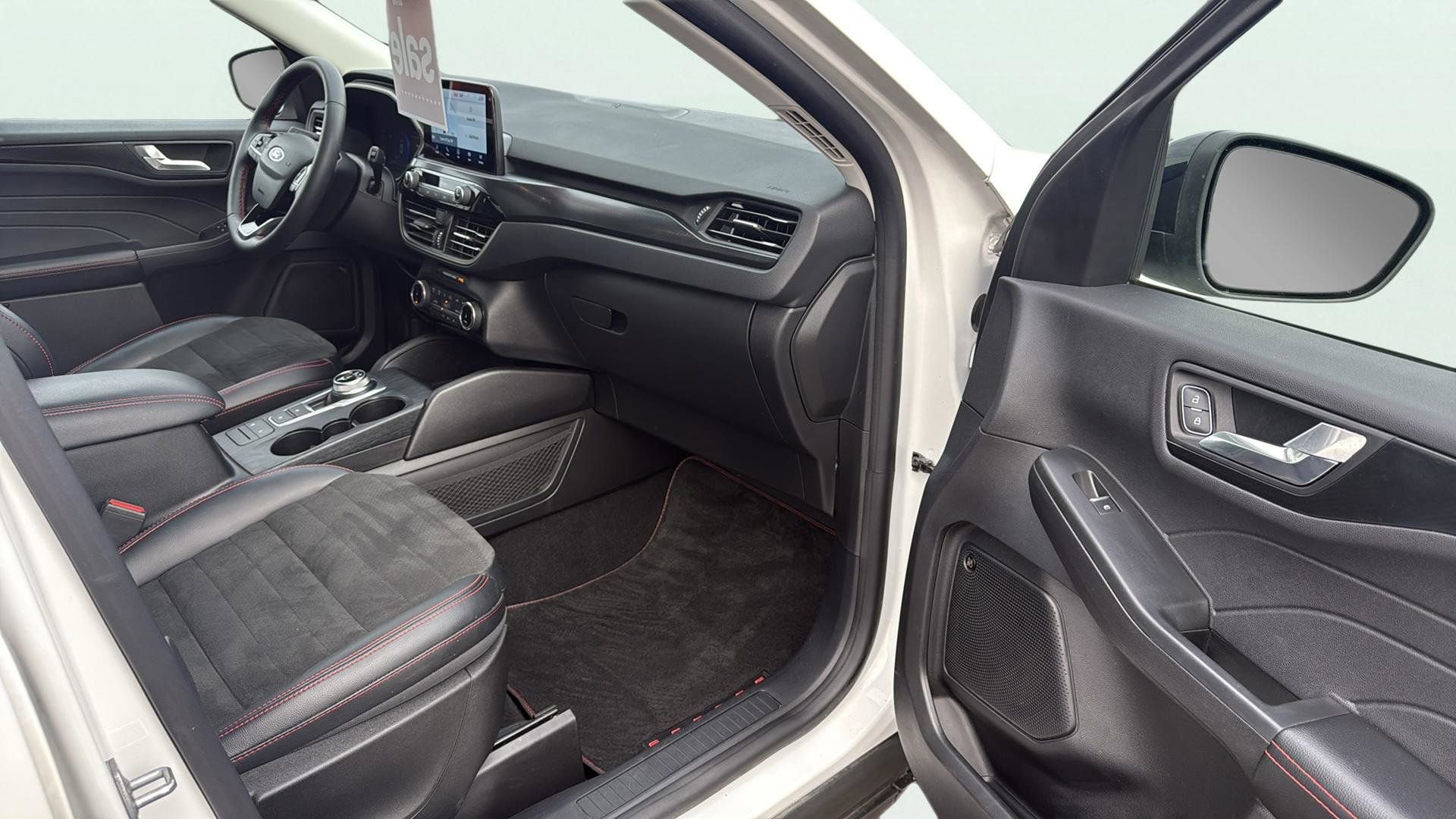 Certified 2022 Ford Escape SEL w/ SEL Stealth AWD Package image 16