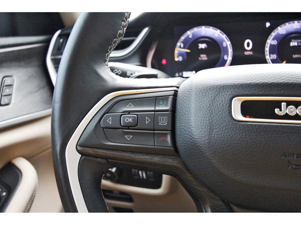 Used 2022 Jeep Grand Cherokee L Limited image 23