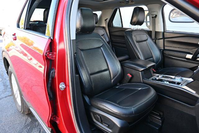 Certified 2020 Ford Explorer XLT w/ Equipment Group 202A AWD/4WD image 26