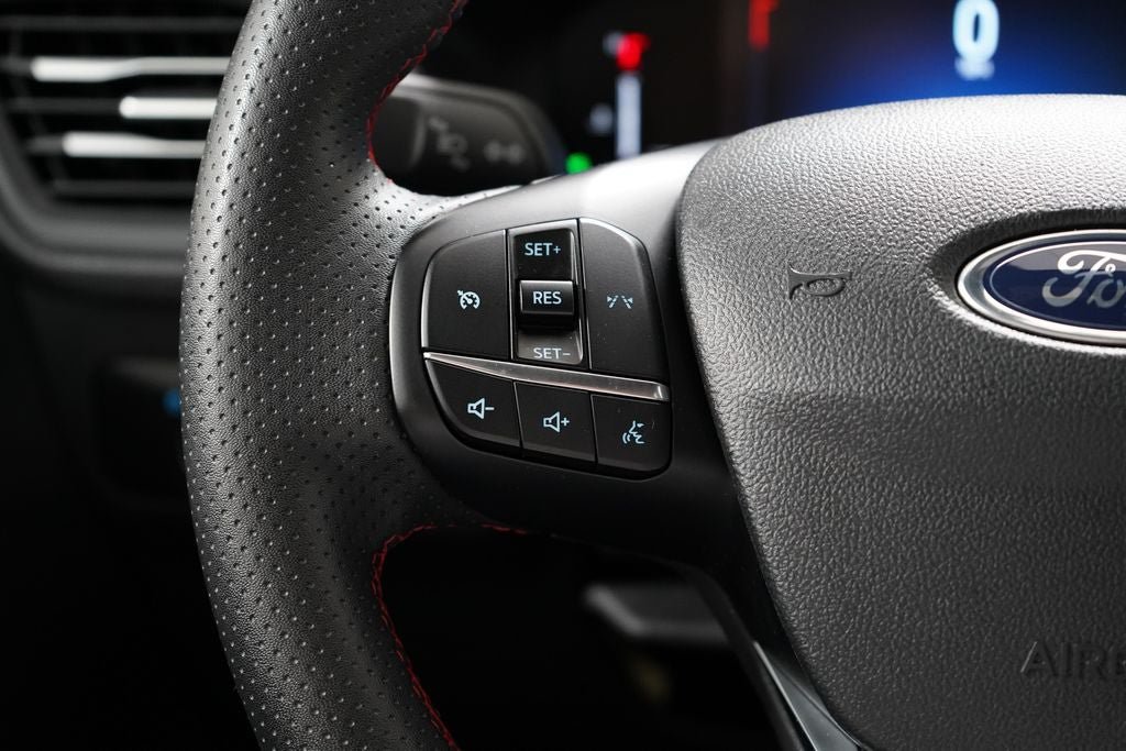 Certified 2025 Ford Escape ST-Line FWD image 16