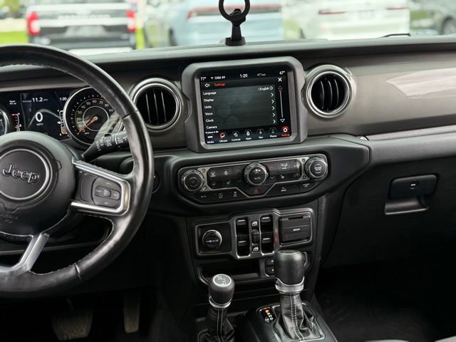 Used 2023 Jeep Wrangler Unlimited Sahara w/ Cold Weather Group AWD/4WD image 20