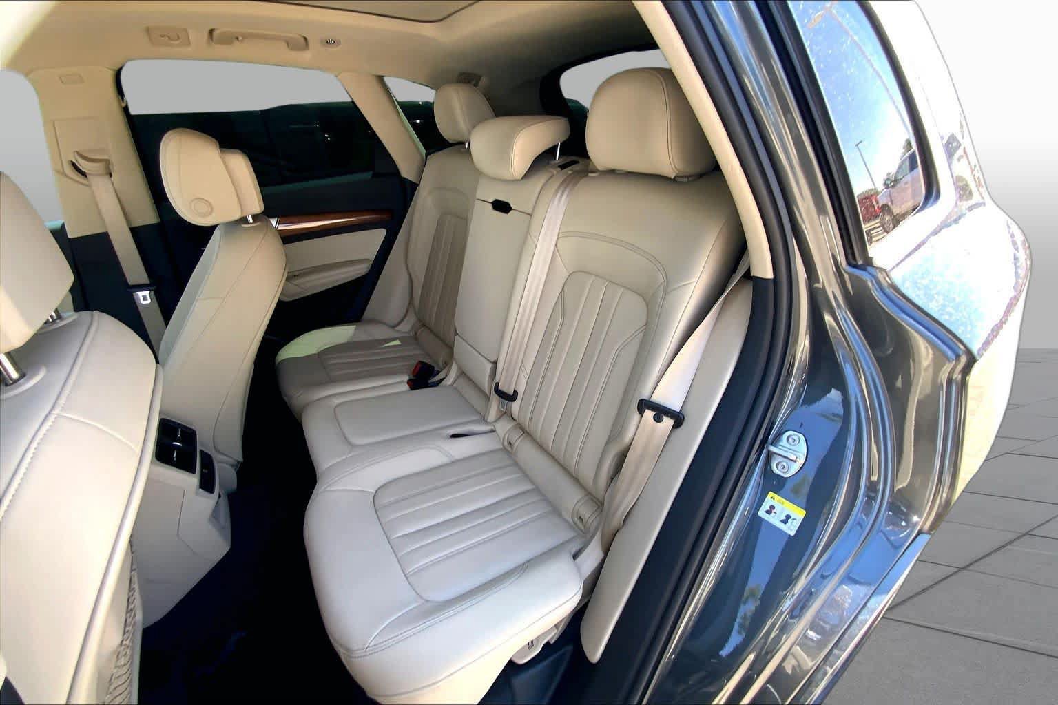 Used 2022 Audi Q5 2.0T Premium Plus AWD/4WD image 21