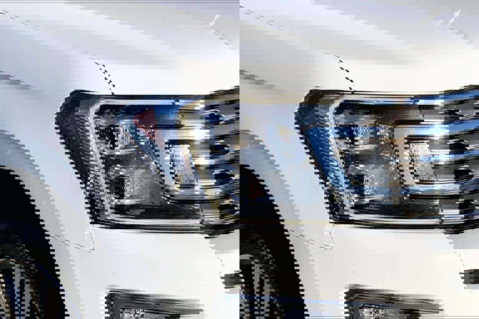 Certified 2020 Ford Expedition Limited w/ Equipment Group 302A image 24