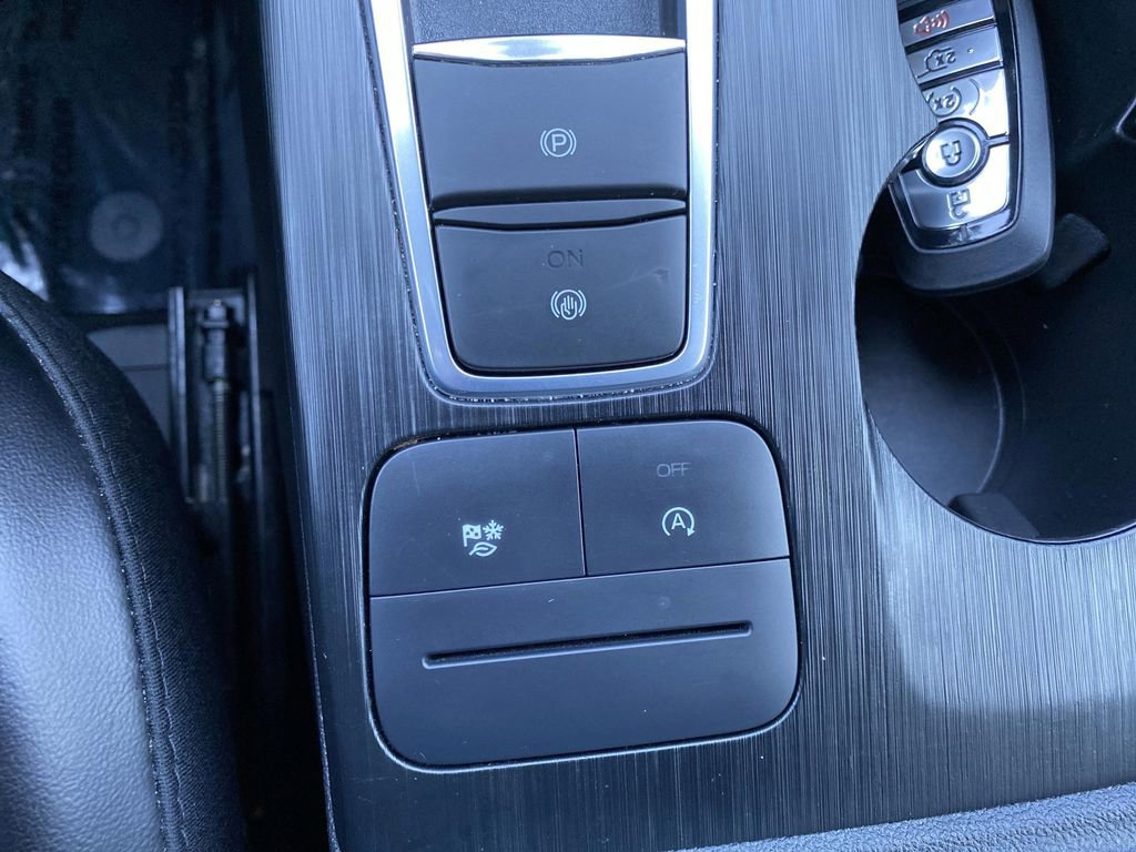 Certified 2025 Ford Escape ST-Line Select image 24