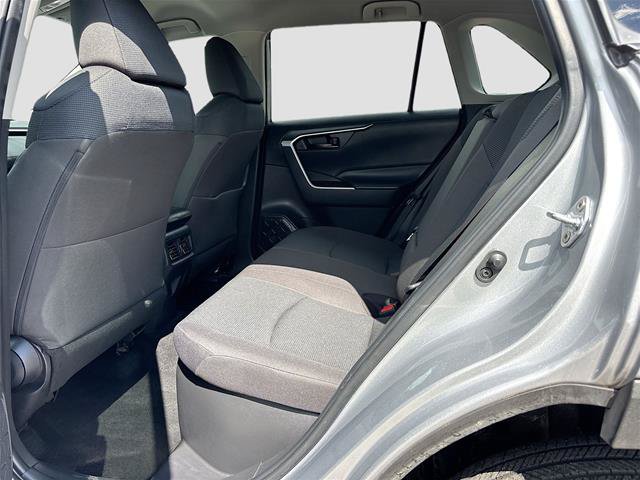 Used 2024 Toyota RAV4 LE AWD/4WD image 25