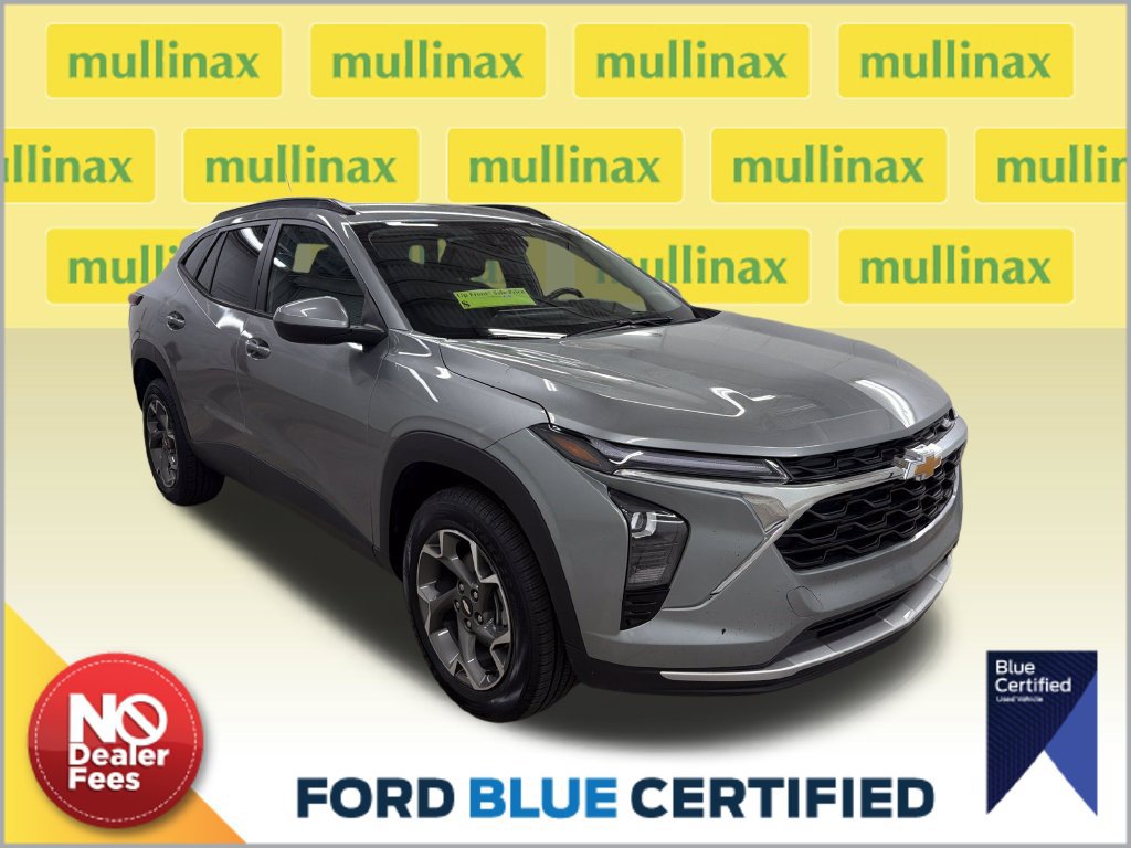 Used 2024 Chevrolet Trax LT w/ Driver Confidence Package FWD 360° Tour