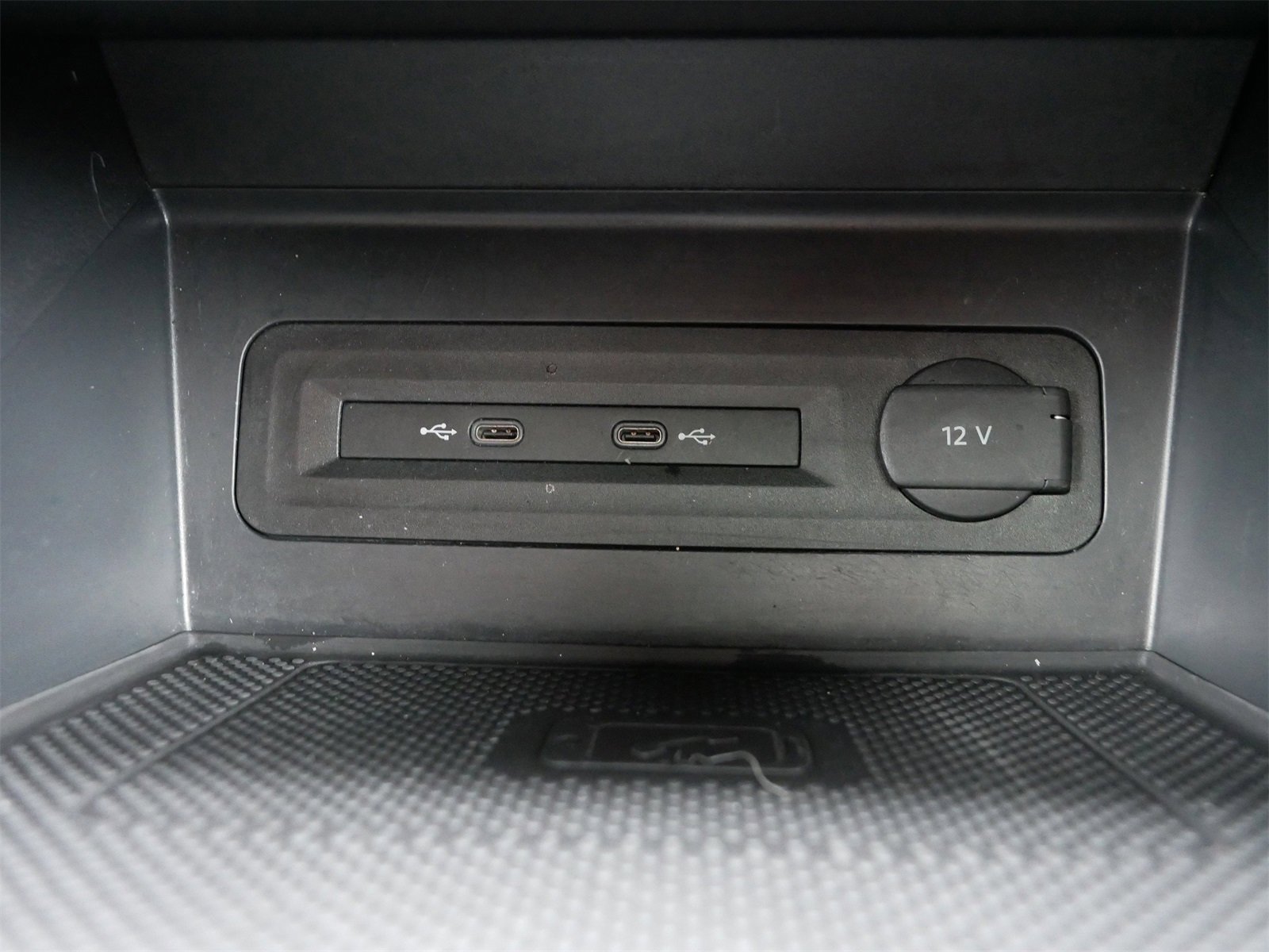 Used 2021 Volkswagen Atlas Cross Sport SE w/ Panoramic Sunroof Package image 29