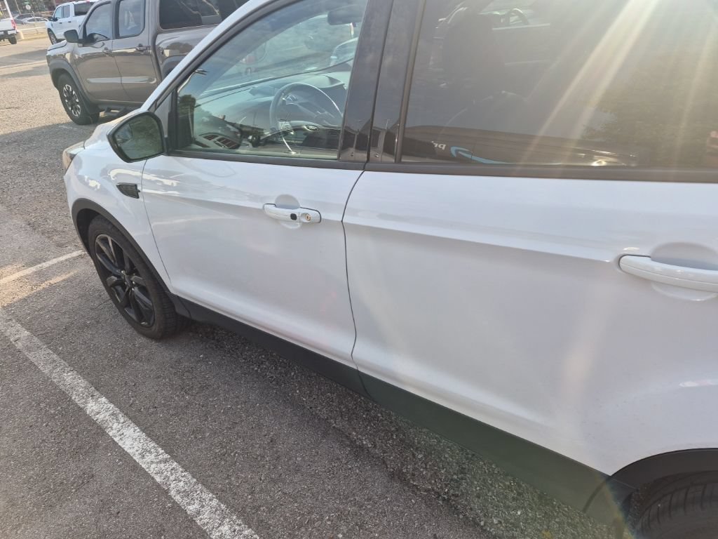 Certified 2019 Ford Escape SE FWD image 8