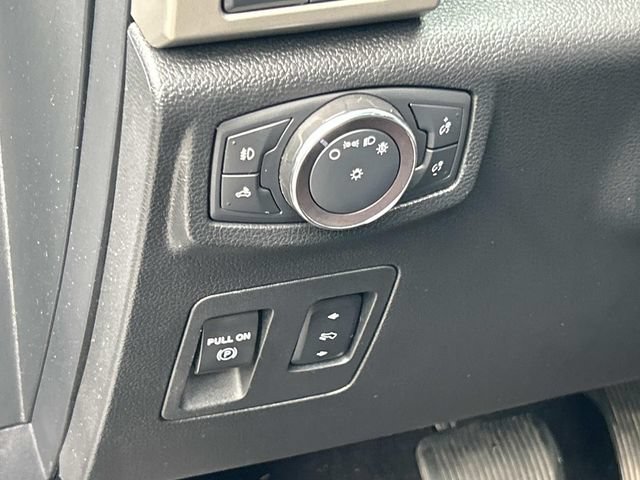 Certified 2019 Ford F150 Lariat w/ Equipment Group 502A Luxury AWD/4WD image 32