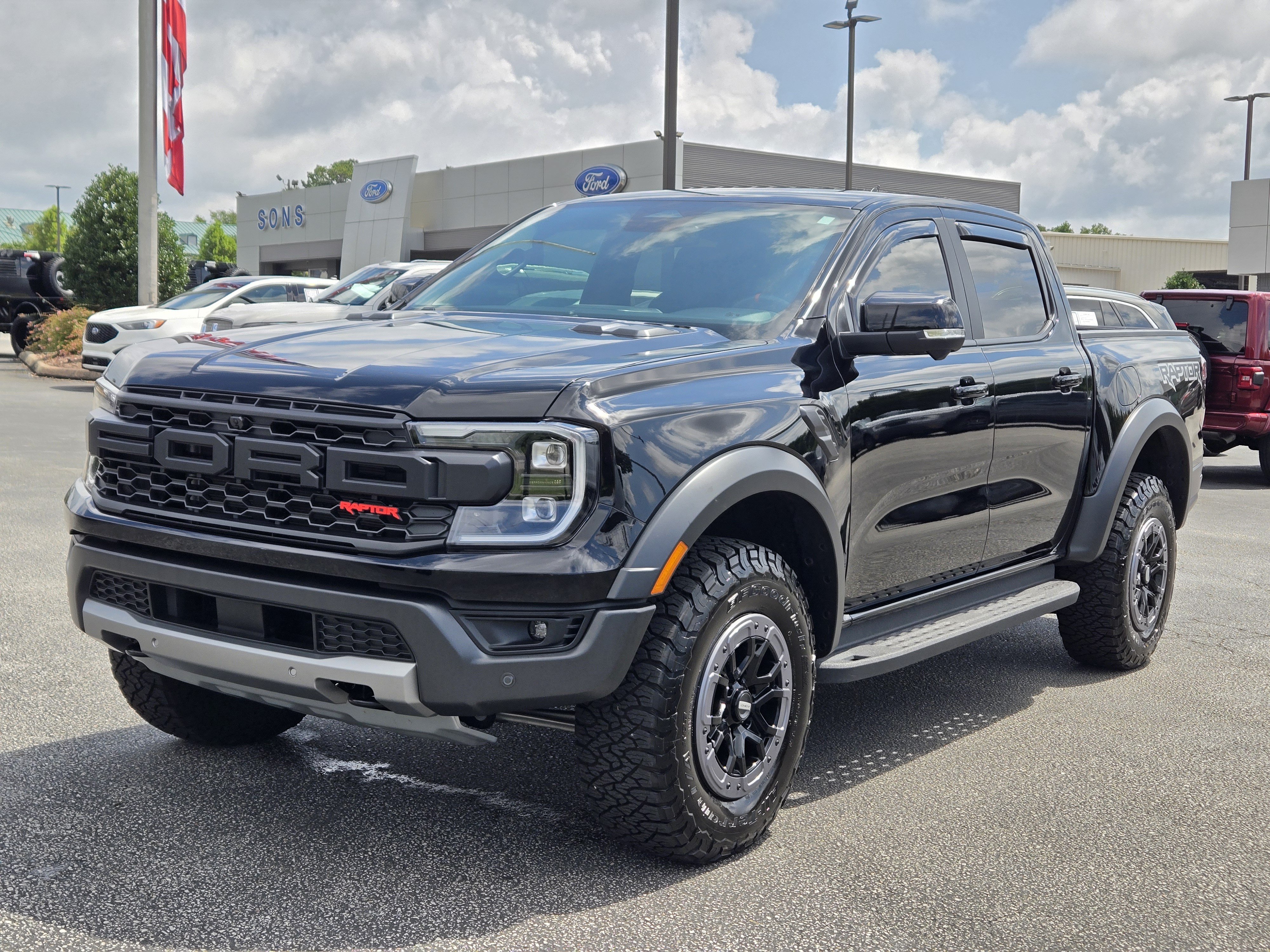 Certified 2025 Ford Ranger Raptor AWD/4WD image 2