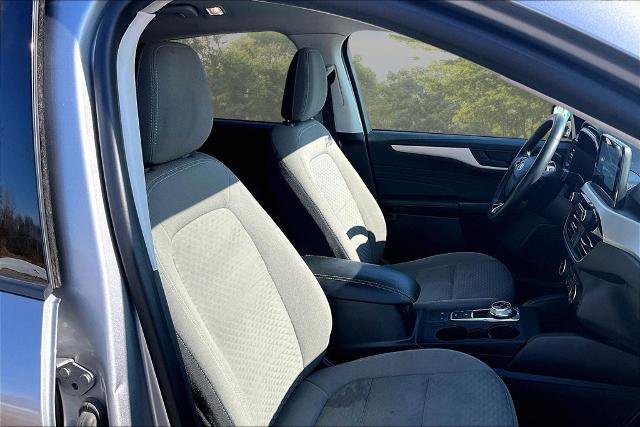 Certified 2022 Ford Escape SE w/ Cold Weather Package FWD image 7