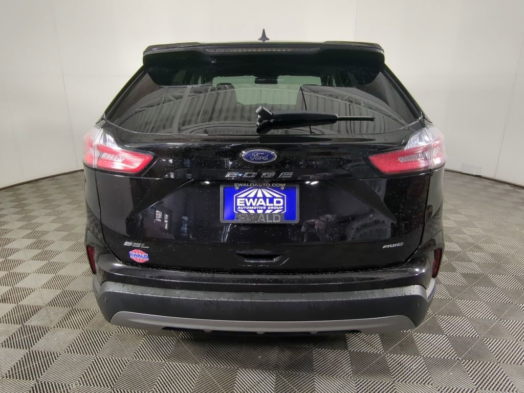 Certified 2024 Ford Edge SEL image 4