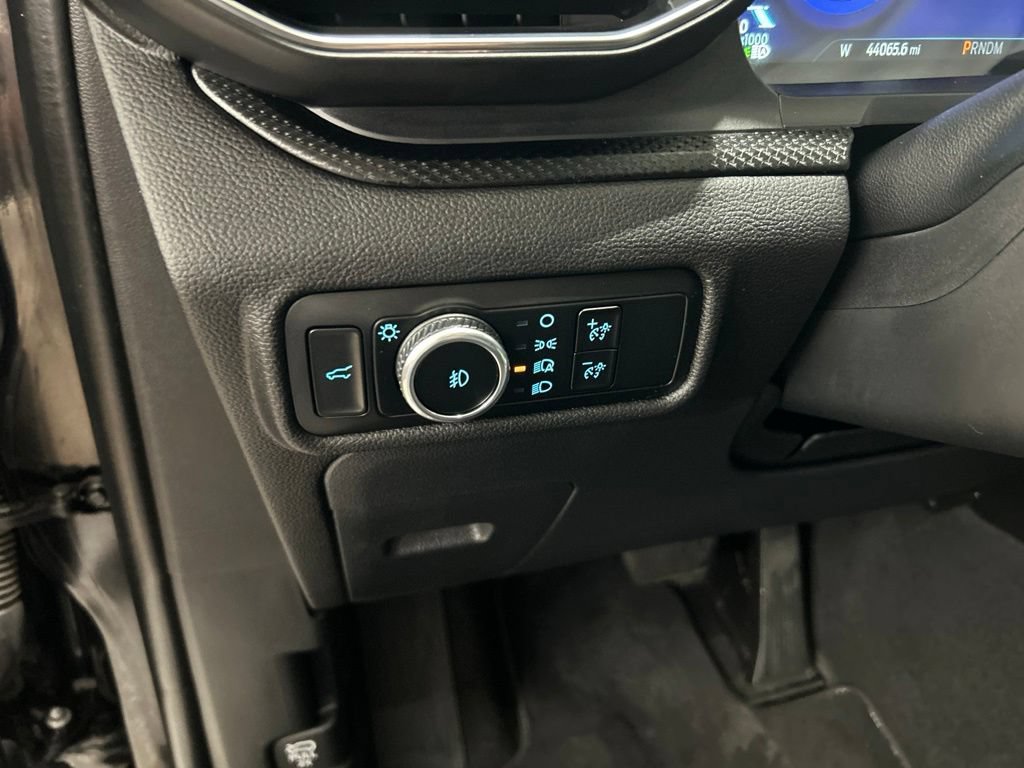 Certified 2023 Ford Explorer ST w/ Technology Package AWD/4WD image 14