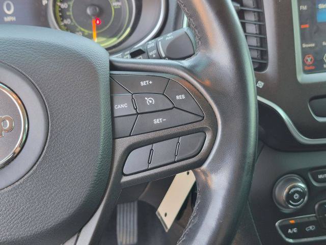 Used 2020 Jeep Cherokee Trailhawk AWD/4WD image 20