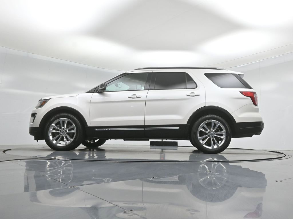 Certified 2018 Ford Explorer XLT w/ Equipment Group 202A FWD image 52