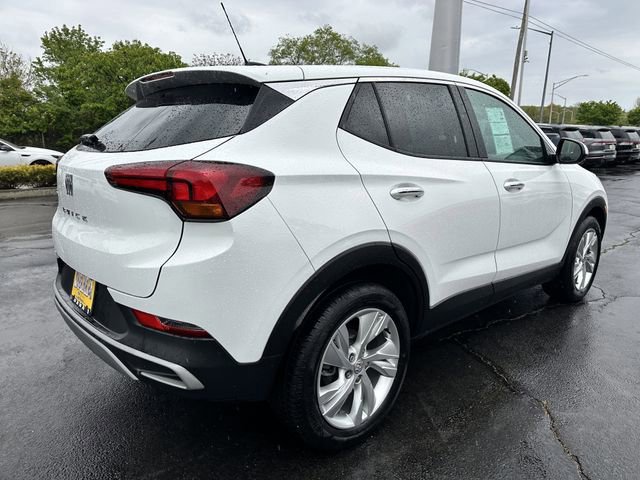 Used 2024 Buick Encore GX Preferred w/ Comfort Package FWD image 5