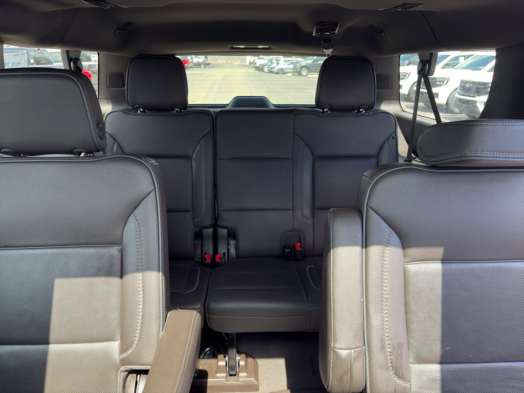 Used 2021 GMC Yukon XL Denali AWD/4WD image 14