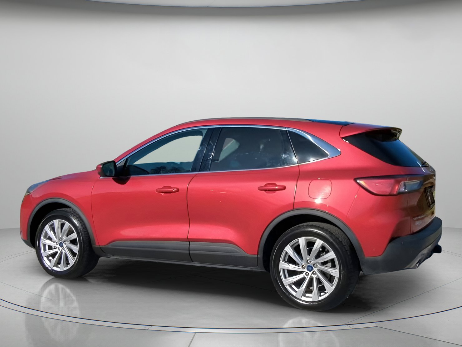 Certified 2022 Ford Escape Titanium w/ Titanium Elite Package AWD/4WD image 19