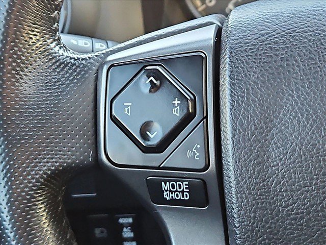 Used 2021 Toyota Tacoma TRD Off-Road w/ TRD Premium Off Road Package AWD/4WD image 27