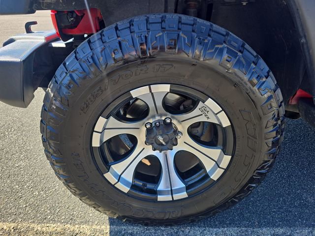 Used 2017 Jeep Wrangler Sport image 11