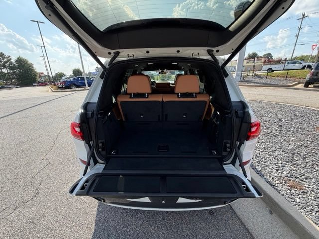 Used 2021 BMW X7 xDrive40i w/ M Sport Package AWD/4WD image 31