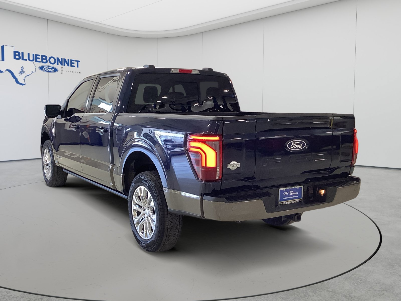 Certified 2025 Ford F150 King Ranch w/ FX4 Off-Road Package AWD/4WD image 7