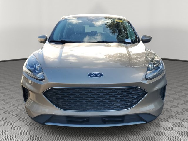 Certified 2020 Ford Escape SE image 2