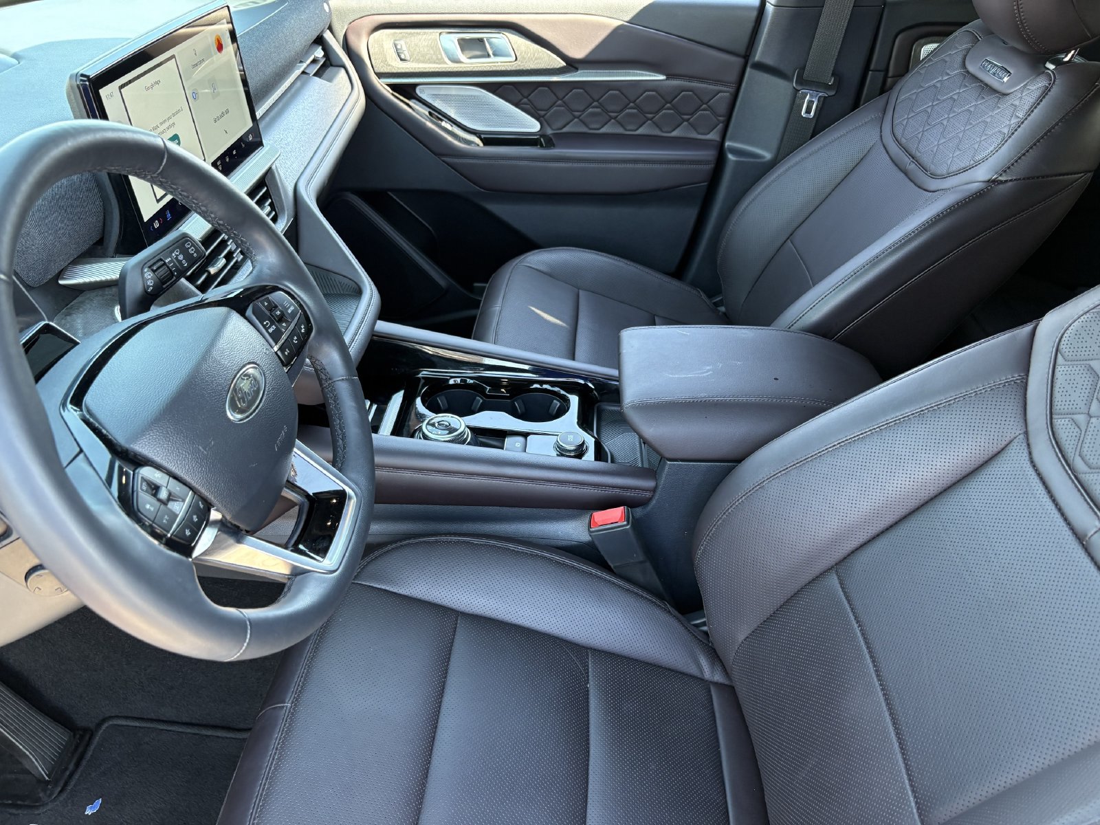 Certified 2025 Ford Explorer Platinum w/ LUX Leather Package AWD/4WD image 22