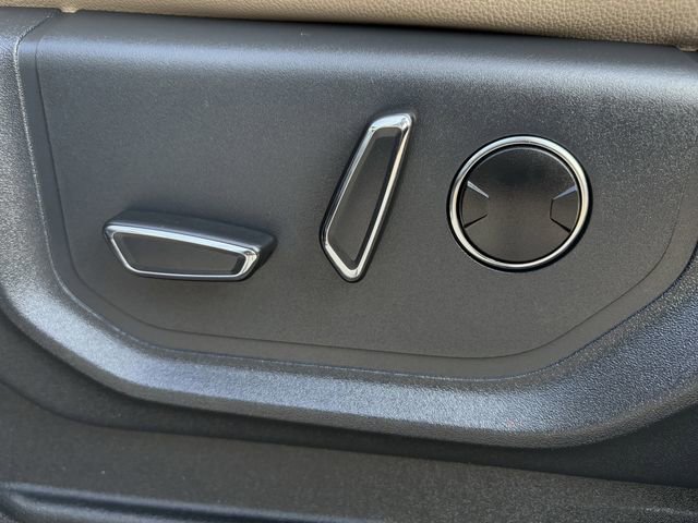 Certified 2024 Ford Expedition Limited image 28