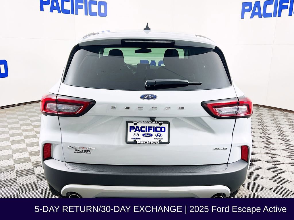 Certified 2025 Ford Escape Active image 4