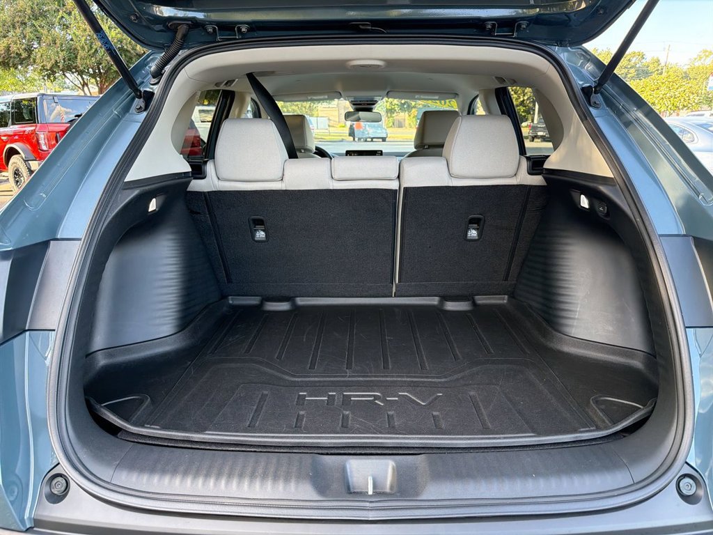 Used 2026 Honda HR-V LX image 25