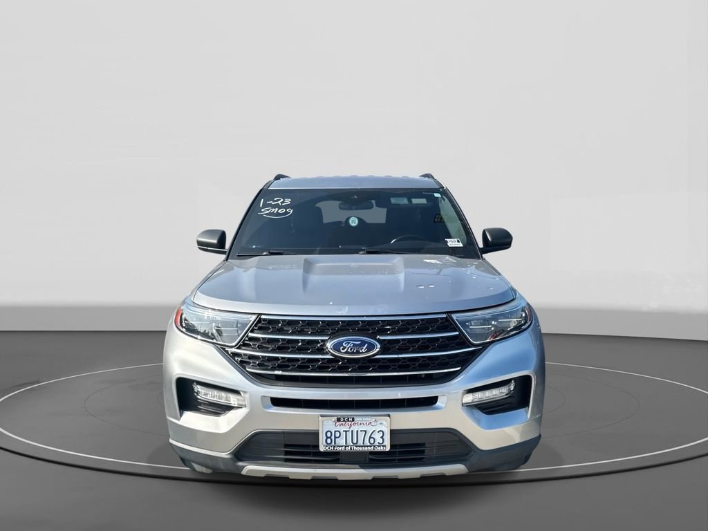 Certified 2020 Ford Explorer XLT w/ Equipment Group 202A image 9